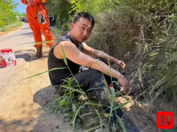 尘土满身、双手是伤，刘瑞，你真是好样的！