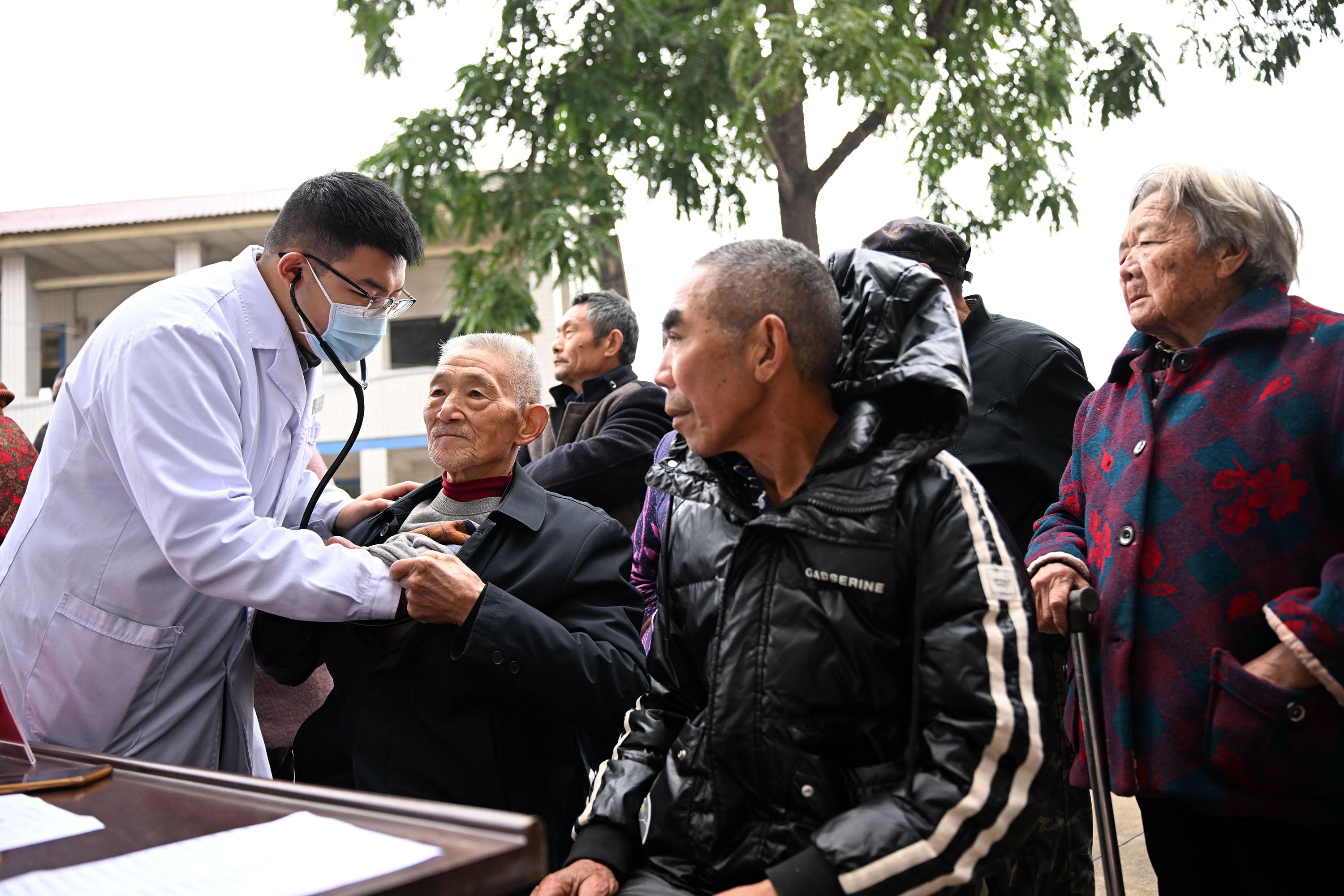 内江东兴区：冬日乡村暖意融